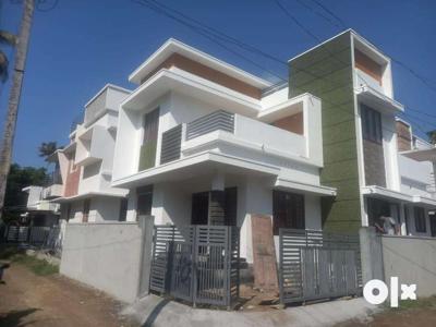 Varapuzha , kottuvally,3 bed new house,44 lakhs nego