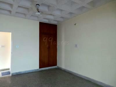 2 BHK Flat / Apartment For SALE 5 mins from Ulsoor