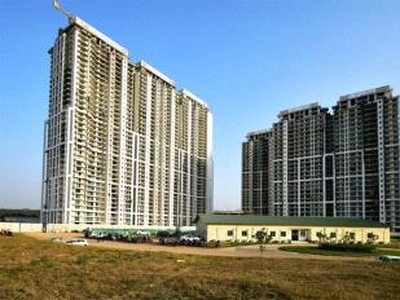 4 BHK Apartment For Sale in DLF The Crest Gurgaon