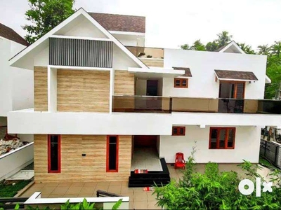 3800, 3500sqft 4 BHK+1 Brand new House Near Paruthippara Kesavadasapur