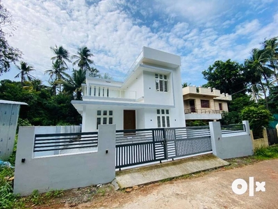 Villa 2075SqFt /5.25 cent/4 bhk/96 lakh/Kuriyachira Thrissur