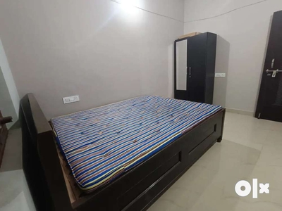 2bhk semi furnished flat available on Panki road. Janakpuri