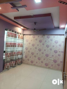 3 bhk flat road facing on rent