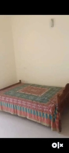 3 bhk furnished flat for rent near hospital rd,maharajas