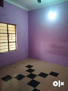 4 bhk fully freedam House 1 room are available for rent