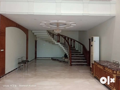 6 BHK duplex Villa for rent in Banjara Hills