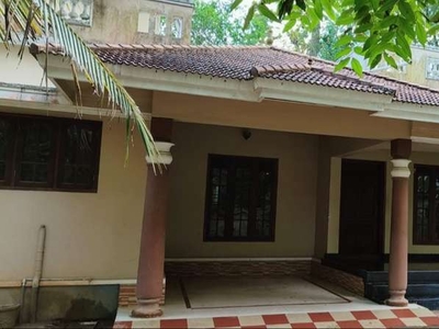 House for rent in Varappuzha town