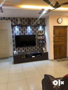 Semi furnished 2.5 BHK with Mandir, study unit, RO available for rent