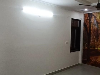 2 Bedroom 100 Sq.Yd. Builder Floor in Dwarka Mor Delhi