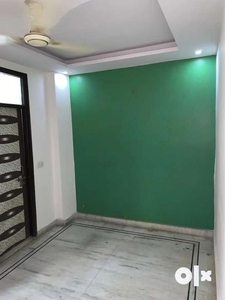 2 bhk decent floor in uttam nagar