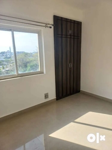 2 bhk flat for Rent in Sainik Colony