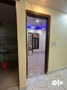 2 bhk semi furnished flat in dwarka morh