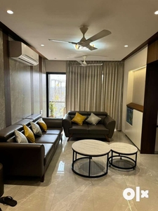 3 Bhk full furnished flat for rent in pal