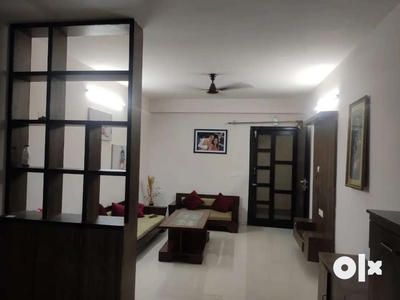 3 bhk furnished flat available for rent in Gandhi path West