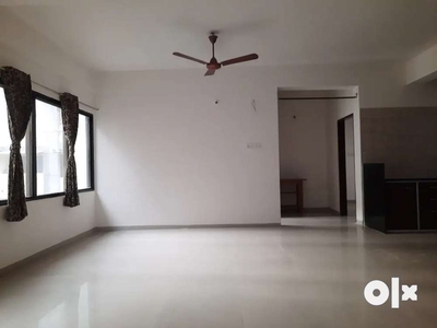 3 bhk semifurnished flat available on rent in vasna bhayli road.