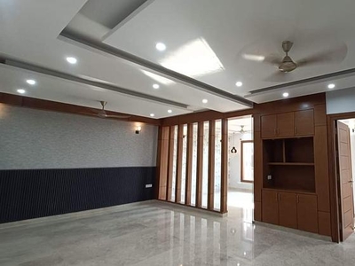 4 Bedroom 300 Sq.Yd. Builder Floor in Palam Vihar Delhi
