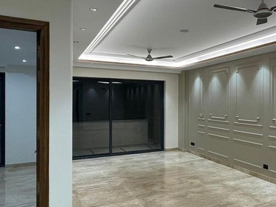 4 Bedroom 350 Sq.Yd. Builder Floor in South Extension ii Delhi