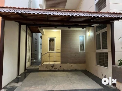 4bhk villa for rent out