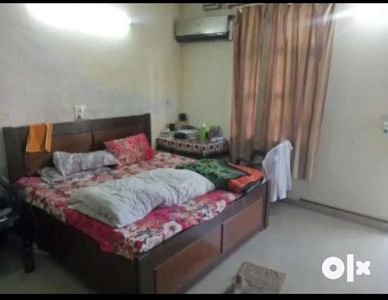 Indipendent full furnished room available for rent in sec 15a