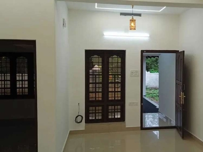 New rennovated house for rent in thrissur thanikkudam agasthya nagar