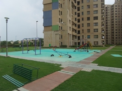1836 sq ft 3 BHK 3T Apartment for rent in Unitech Fresco at Sector 50, Gurgaon by Agent Global Properties