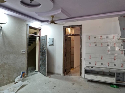 1000 sq ft 3 BHK 2T NorthWest facing Apartment for sale at Rs 63.00 lacs in Shiv Ganga Homes in Dwarka Mor, Delhi