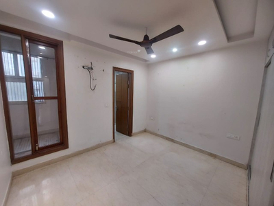1700 sq ft 3 BHK 2T East facing Apartment for sale at Rs 2.40 crore in Project in Sector 6 Dwarka, Delhi