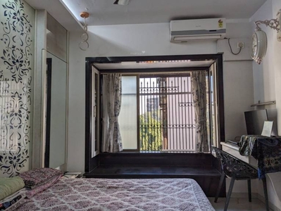 880 sq ft 2 BHK 2T SouthWest facing Completed property Apartment for sale at Rs 2.25 crore in Project in Andheri West, Mumbai