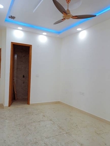 900 sq ft 3 BHK 2T West facing Completed property BuilderFloor for sale at Rs 70.00 lacs in Project in Govindpuri Extension, Delhi