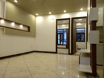 990 sq ft 3 BHK 2T East facing Completed property Apartment for sale at Rs 90.00 lacs in Project in Mahavir Enclave, Delhi