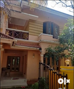 House In Gated Community Close To Trissur Round