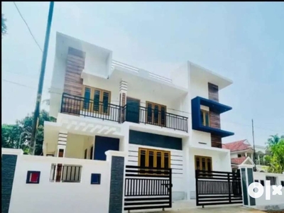 Mariyapuram - 1600 Sqft. 4 BHK villa in 3.65Cents.