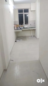 2 bhk ready to move with home loan near market with lift & car parking