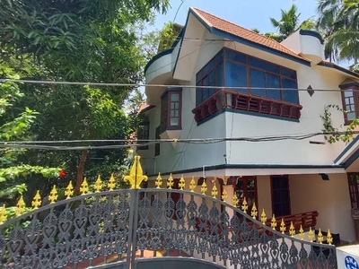 2700 sq ft 4 bhk house in 10 cents for sale at Karamana, Trivandrum