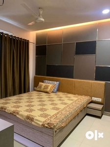 3 Bhk Fully Furnished And Luxurious Flat Sale In Pal