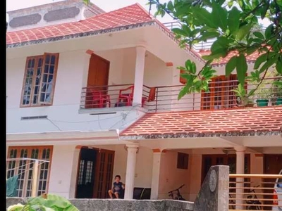 3600sqft house in 8.5 cent at sasthamangalam for sale