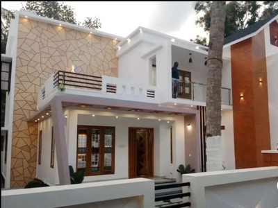 4 BHk HOUSE FOR SALE