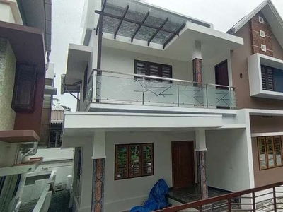 4 bhk new house in Kakkanad pallikara main road 100 mtr info park 6 km