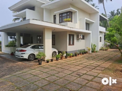 A bungalow in 14 cent land area sale near malaparamba road kozhikode