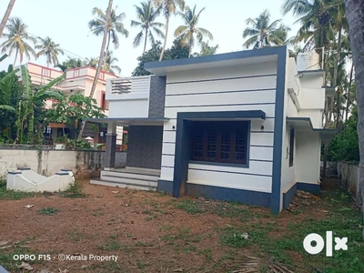 Budget House. 7.500 Cent 1200 Sqft 2 Bhk Thrissur Town