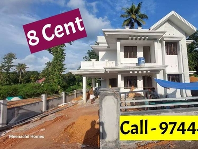 Ettumanoor - Ernakulam Road , Luxury House For Sale