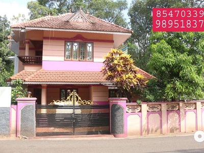 House near MC road -Gandhinagar 4 BHK 2220 sq feet 5 cents 63 lakhs