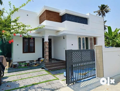 New ready to move 2bhk 3.5cent house for sale near Varapuzha Kaitharam