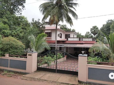 Spacious double storey, 4BHK house for sale
