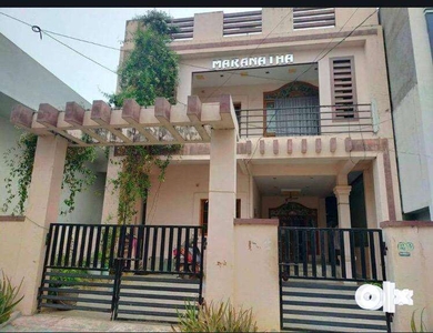 Spacious Duplex House with Stunning Interiors and Ample Parking