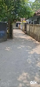 Three BHK old house for sale. Alishary ward Near by collectorate