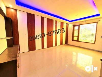 Well maintained & Ventilated Spacious 122 Sqr.yd 2 BHK Resale flat A