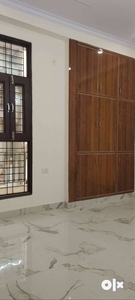 Wooden almirah 2 BHK builder floor Sami furnished in Govindpuram