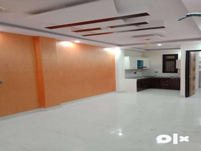 Semi Furnished Ready to Move 2 BHK in Dwarka Mor Location