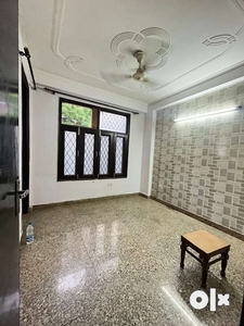 2BHK BEAUTIFUL FLAT AVAILABLE FOR RENT IN SAKET AREA